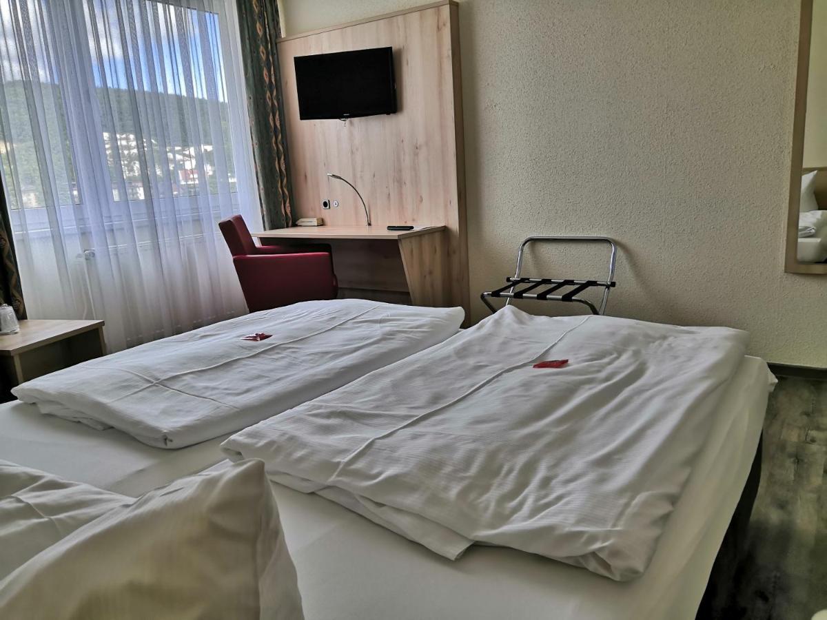 Ruegen-Hotel Sassnitz Buitenkant foto