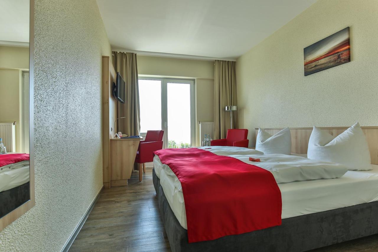 Ruegen-Hotel Sassnitz Buitenkant foto