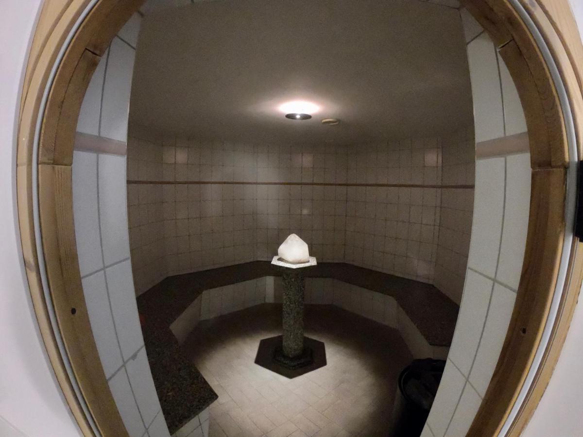 Ruegen-Hotel Sassnitz Buitenkant foto